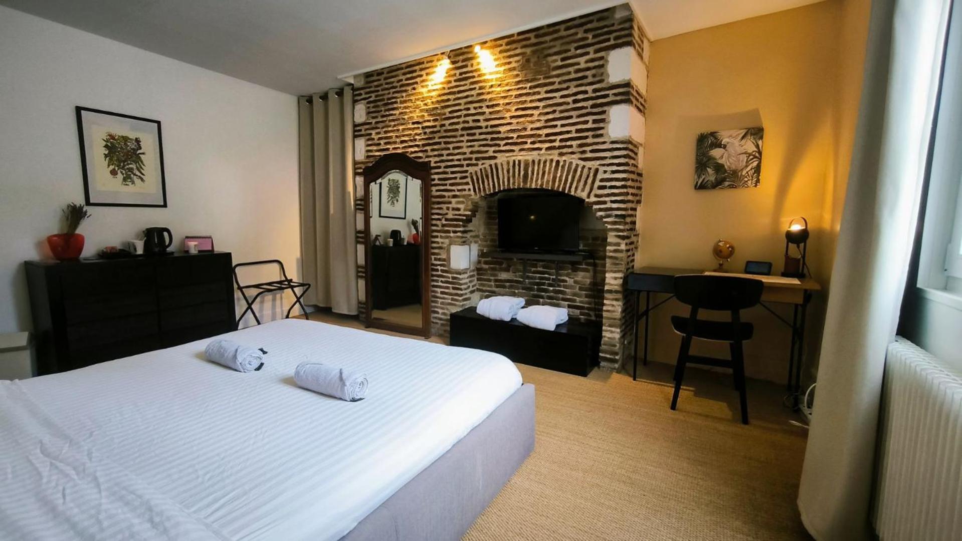 Chambre Privee Confort Charme Hypercentre Chez L'Habitant Troyes Exterior photo
